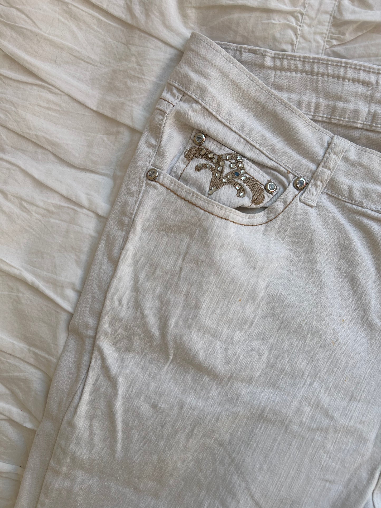 Vintage One 5 One Flare Jeans – Ornate Fleur-de-lis & Strass