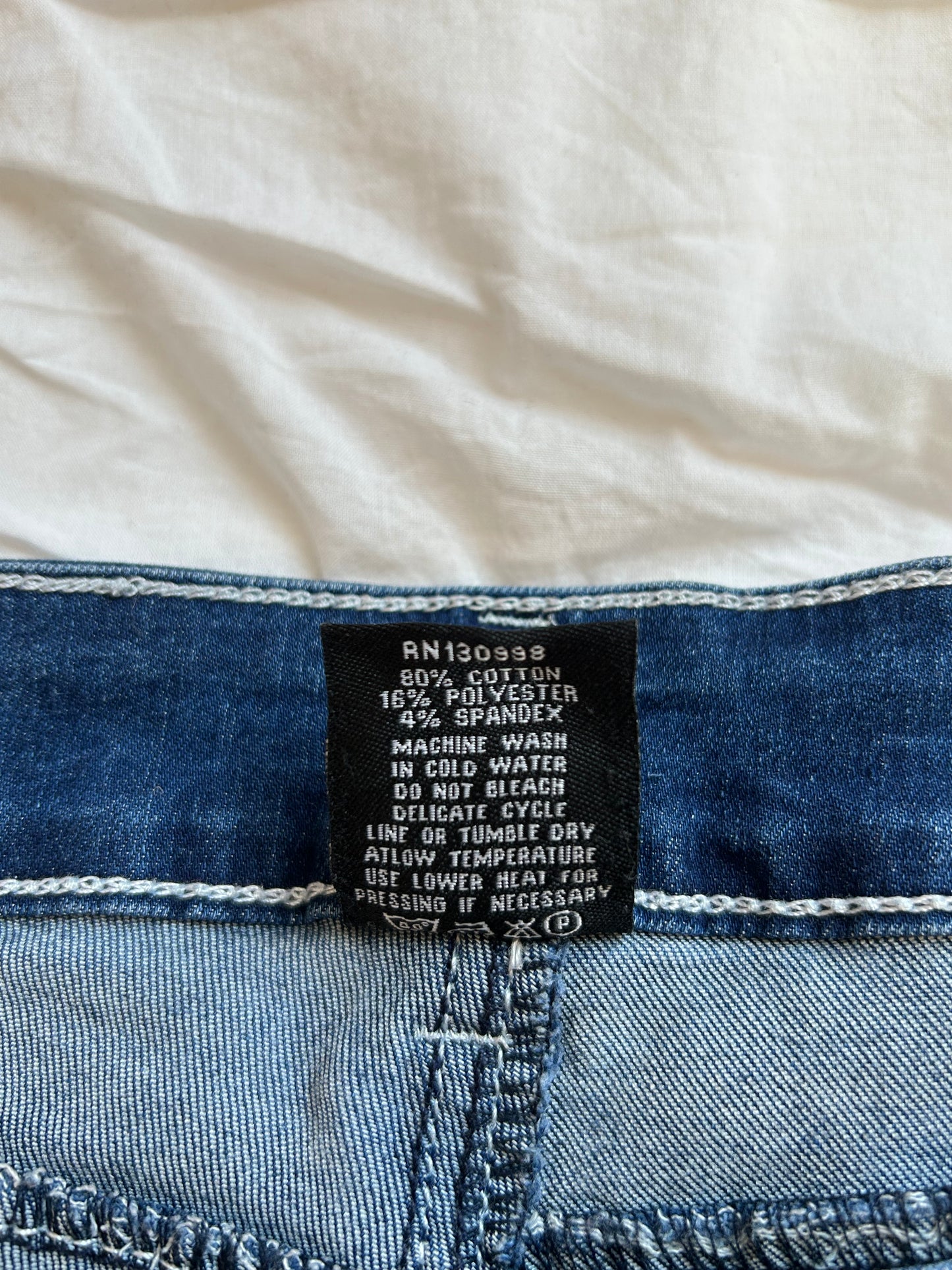 Vintage H&Y Fashion Flare Jeans mit Stickerei & Strass