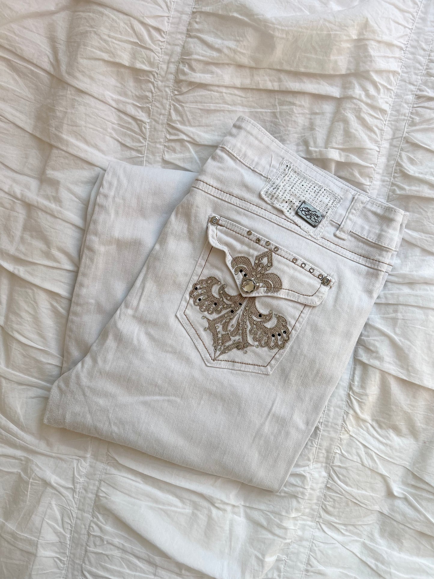 Vintage One 5 One Flare Jeans – Ornate Fleur-de-lis & Strass