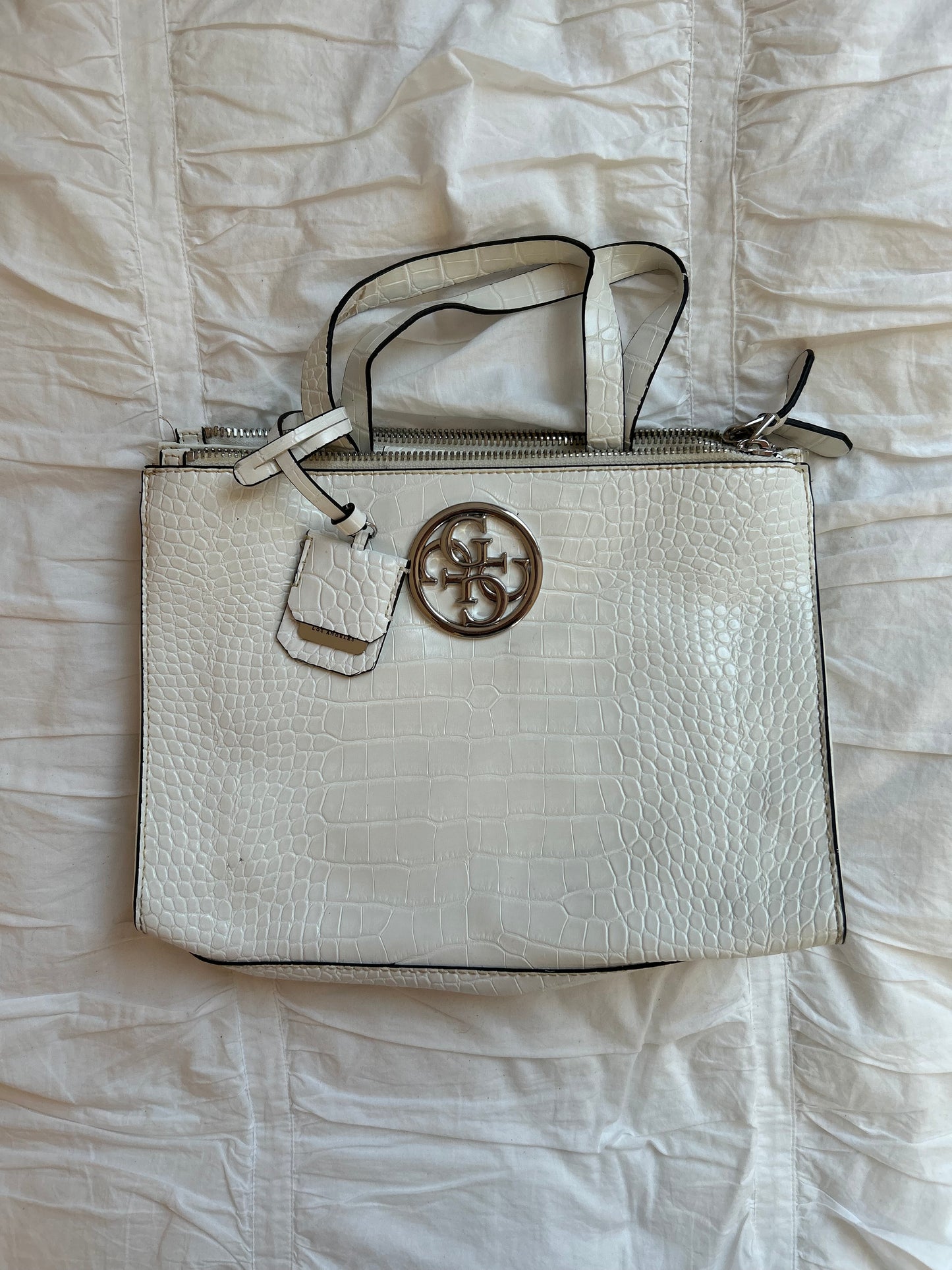 Vintage Guess Handtasche Weißer Croco-Look & Silber-Hardware