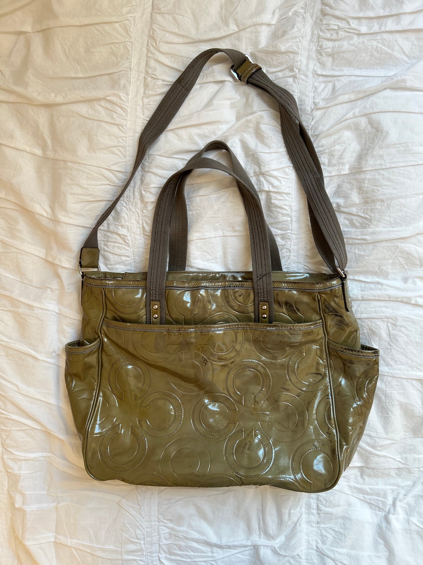 Vintage Coach Schultertasche Olivegrünes Lackleder