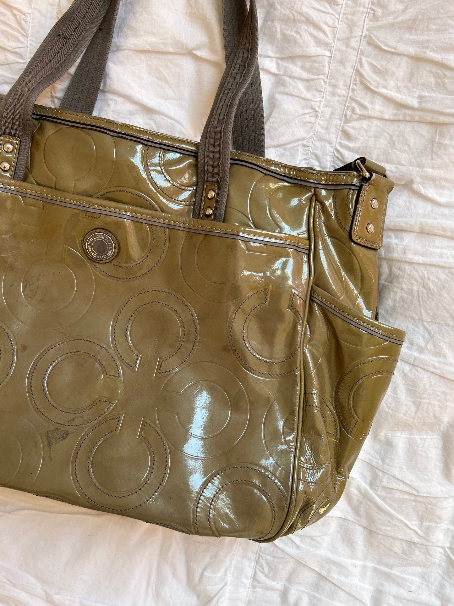 Vintage Coach Schultertasche Olivegrünes Lackleder