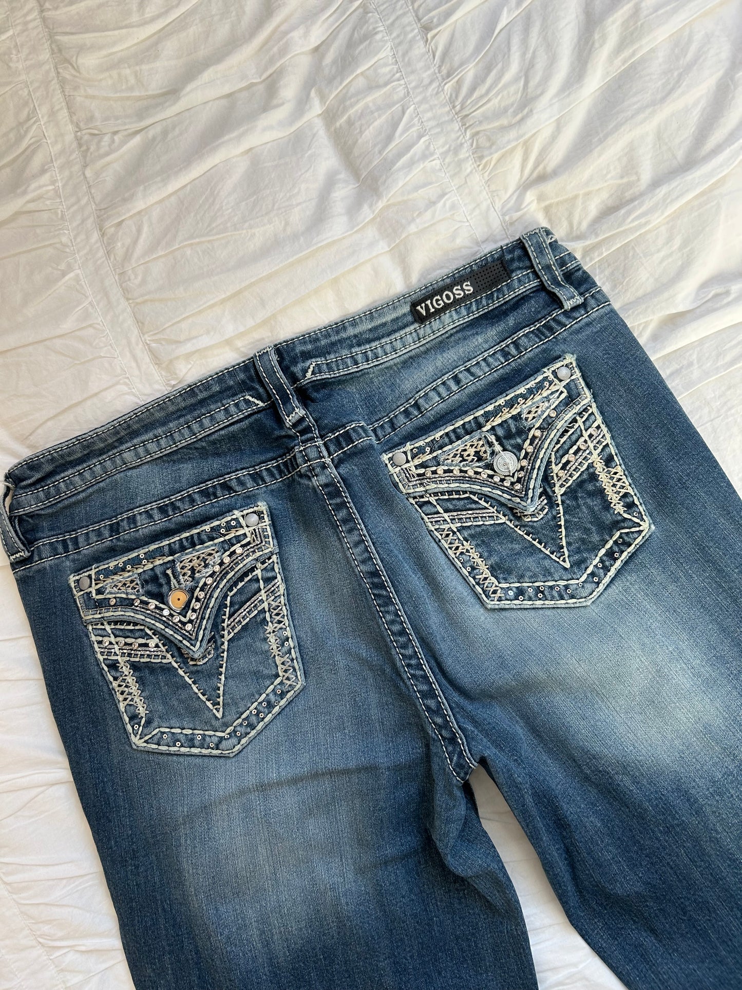 Vintage Vigoss Slim Boot Jeans – V-Stickerei & Pailletten