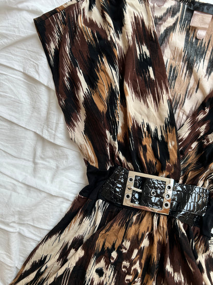 Vintage Agenda Top – Ikat-Muster & Lackgürtel