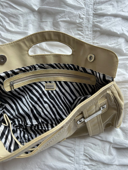 Vintage Guess Clutch Beige Lack-Optik