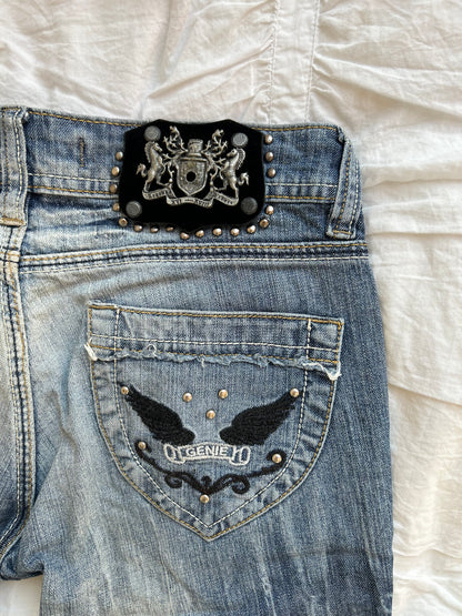 Vintage Genie Jeans Rockstar Style mit Flügel-Stickerei-Still Alive