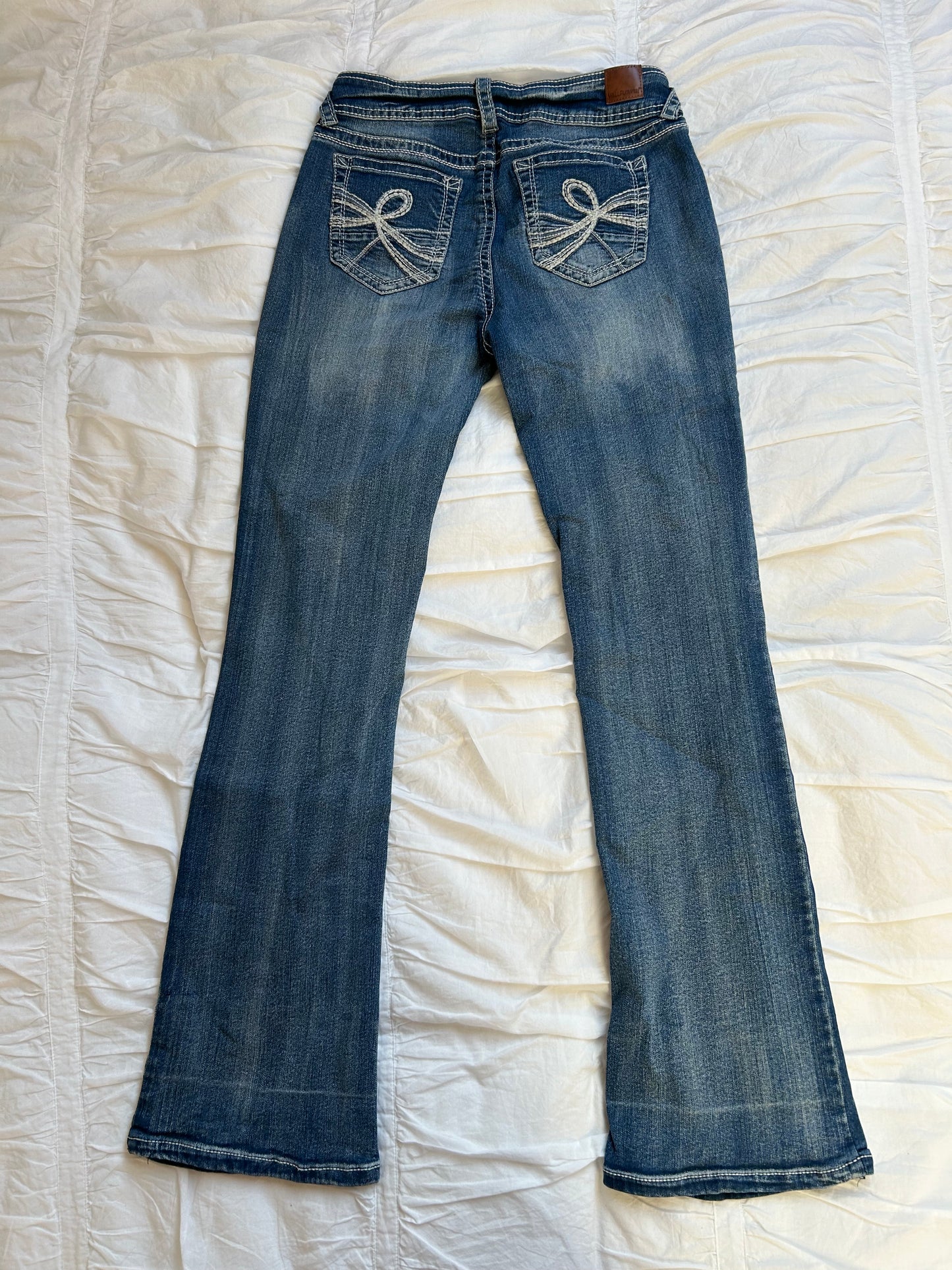 Vintage WallFlower Denim mit Stickerei