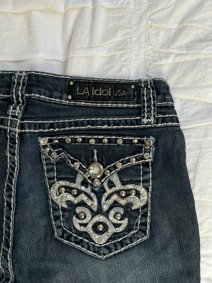 Vintage L.A. Idol USA Flare Jeans – Ornament-Stickerei & Strass-Still Alive