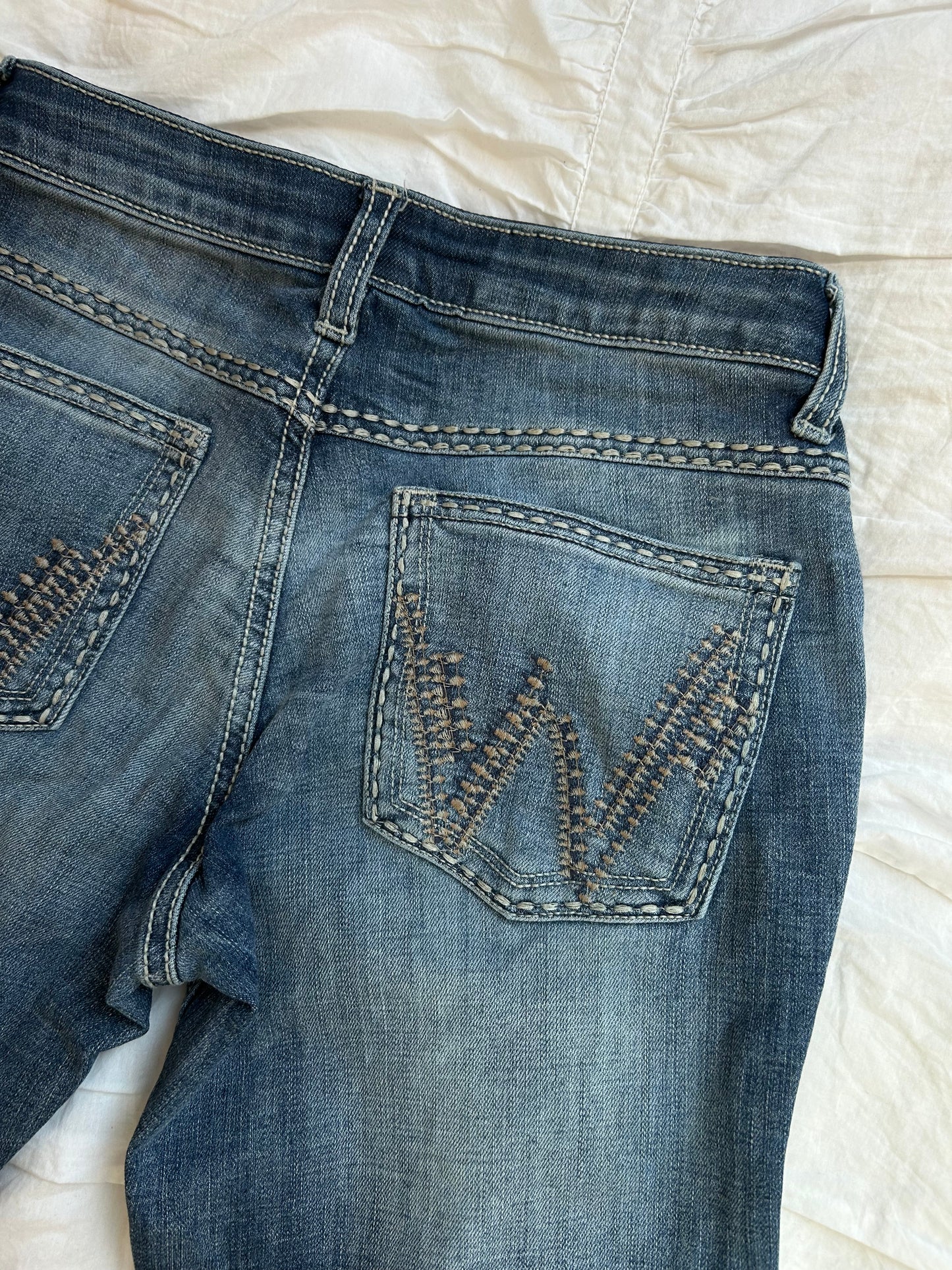 Vintage Wrangler "Shiloh" Jeans W-Stitching & No-Gap-Waistband