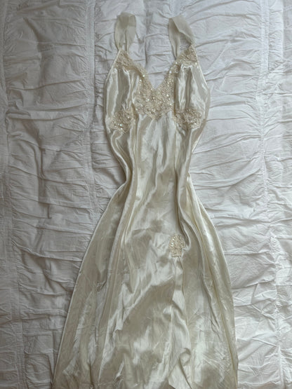 Victoria's Secret Satin Ivory Nachthemd / Slip Dress Spitze & Pailletten