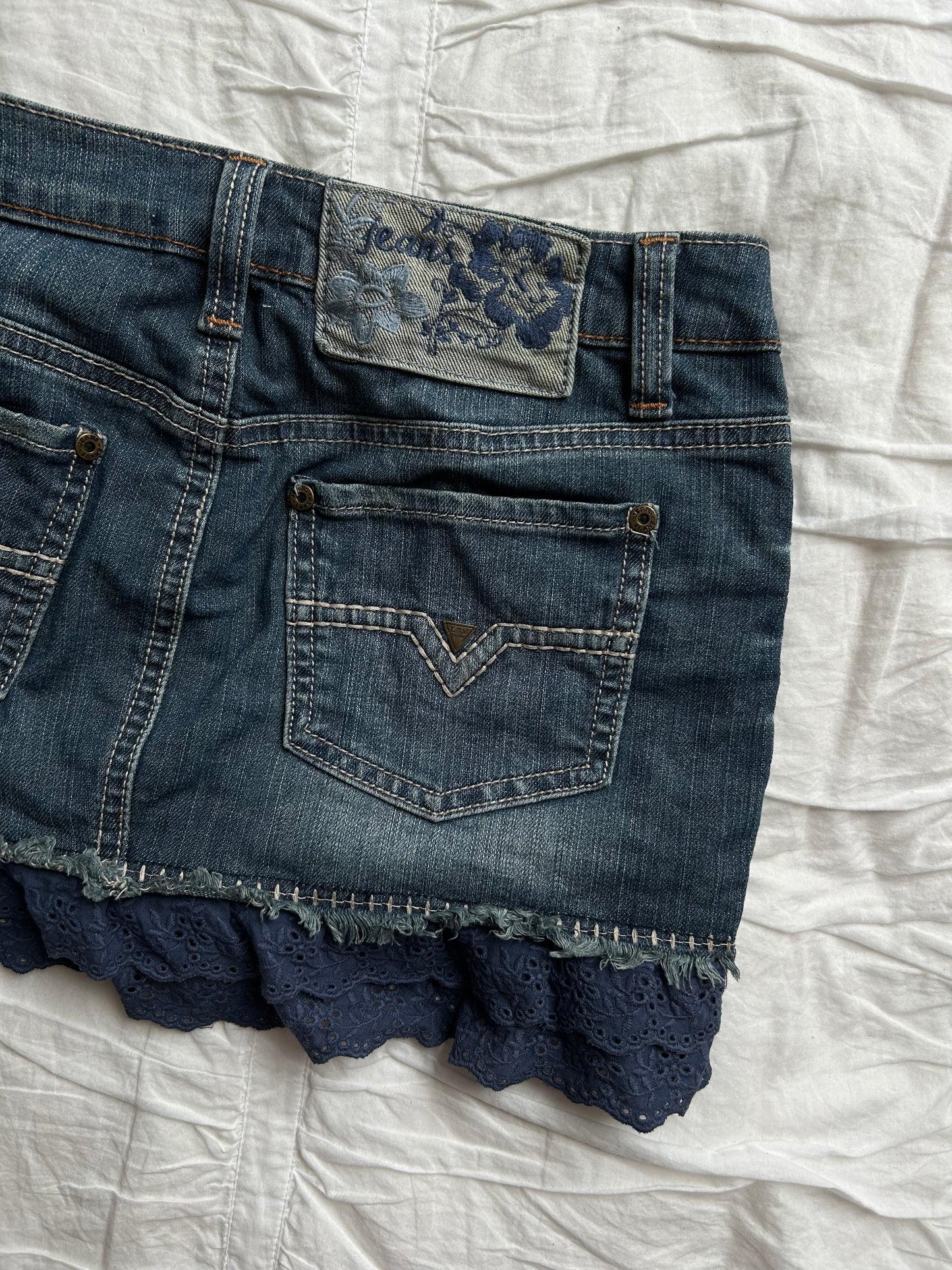 Vintage Cache Cache Minirock Denim mit Spitze