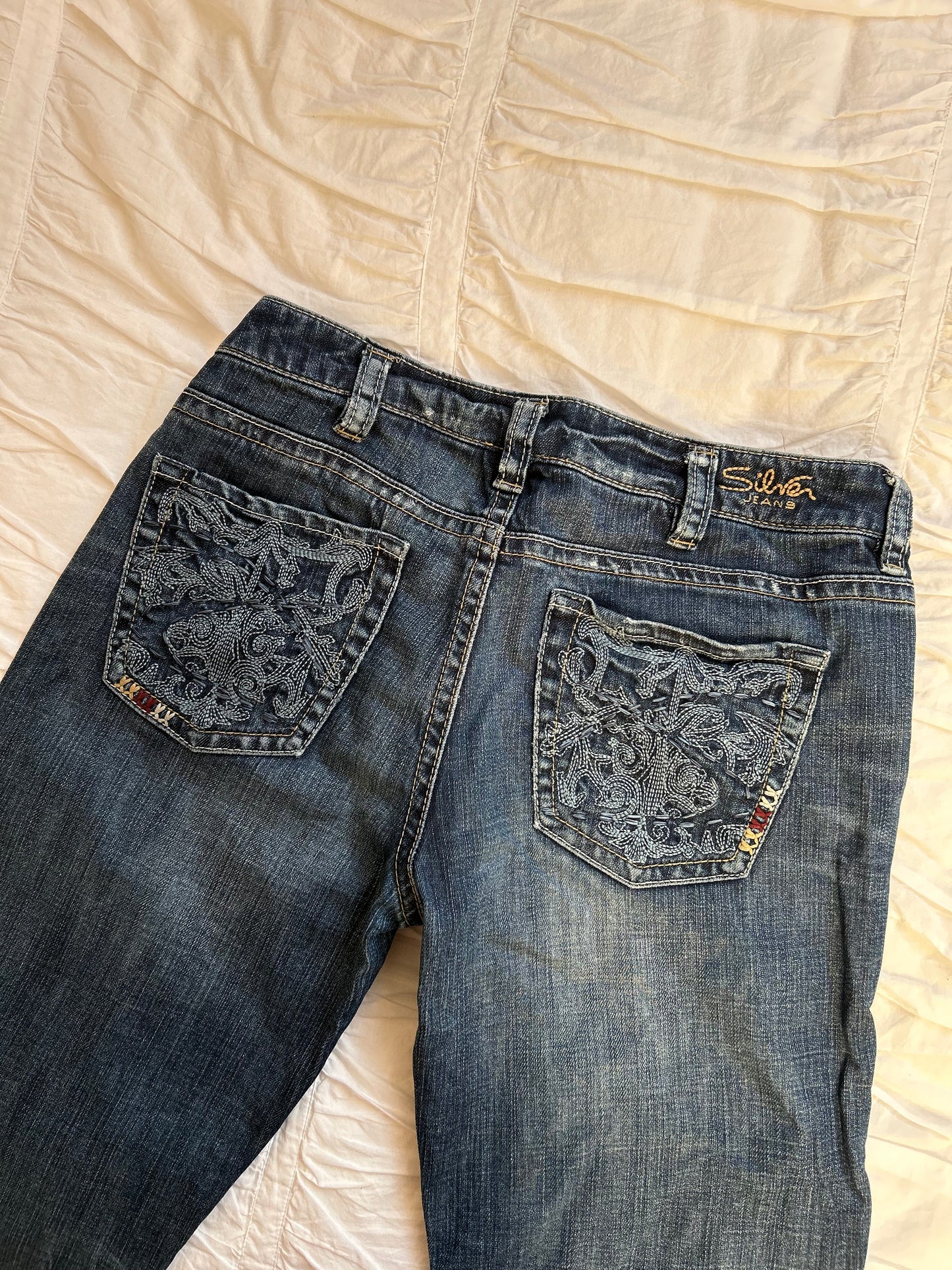 Vintage Silver Jeans Co. Bootcut mit Stickereien