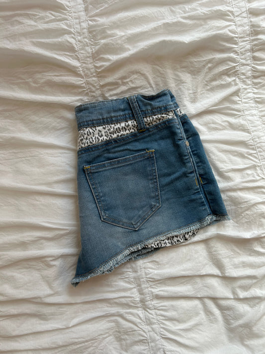 Vintage Valleygirl Denim Shorts Leo-Print Details