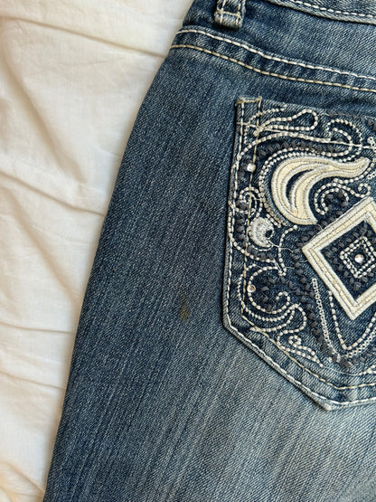 Vintage Amethyst Bootcut Jeans – Western Stickerei & Kontrastnähte