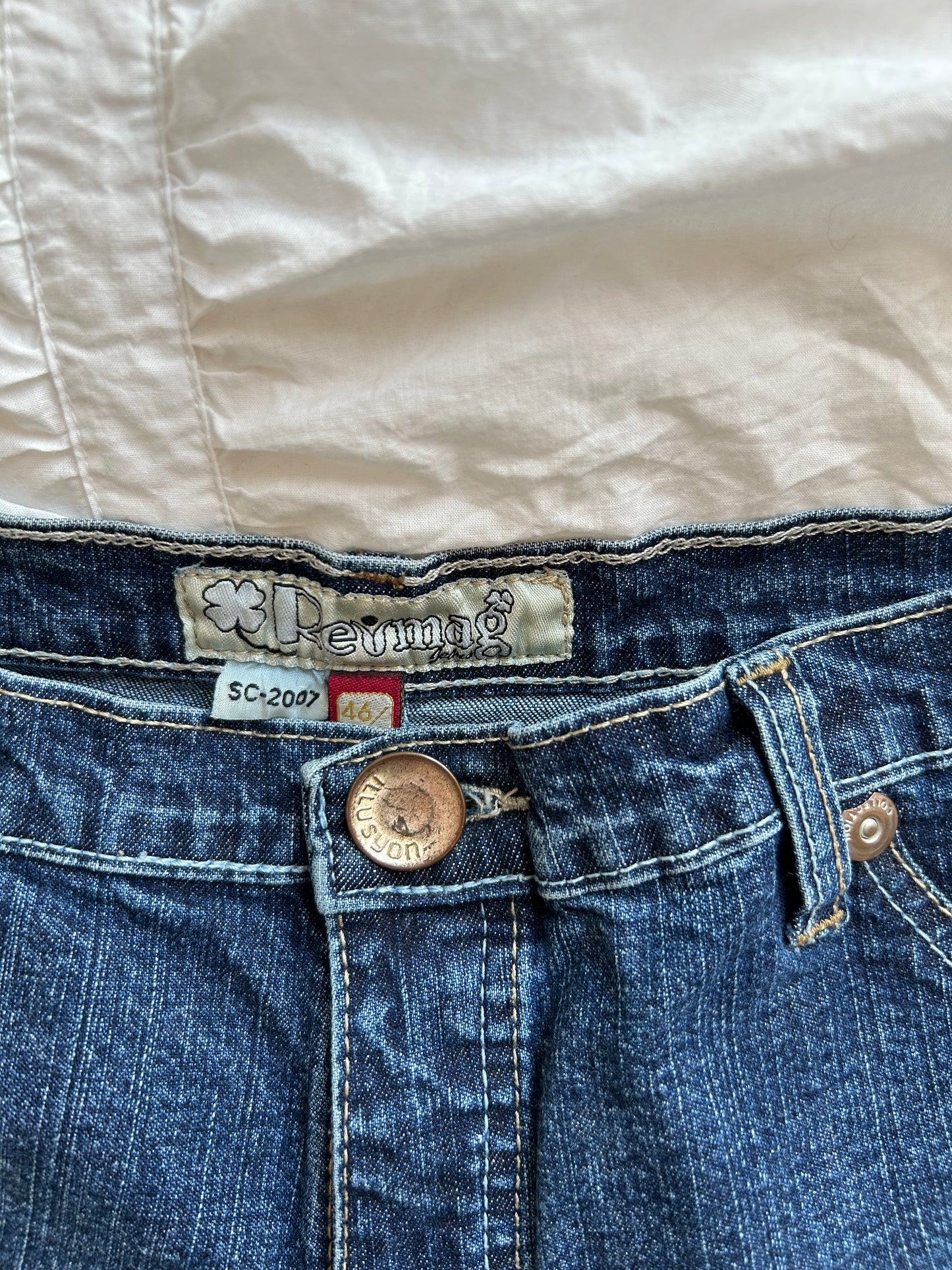 Vintage Revmag Denim Shorts mit aufwendiger Bestickung