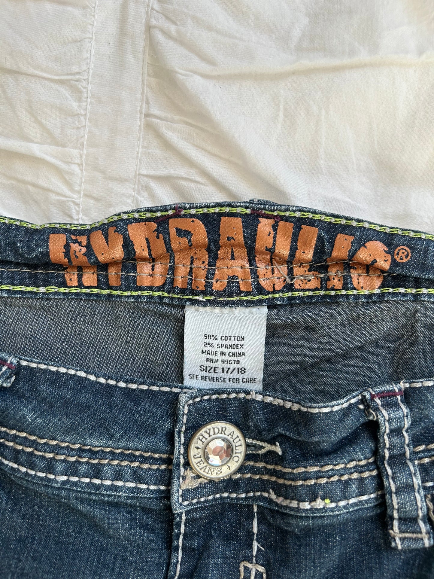 Vintage Hydraulic Flare Jeans – Ornament-Stickerei & Strass