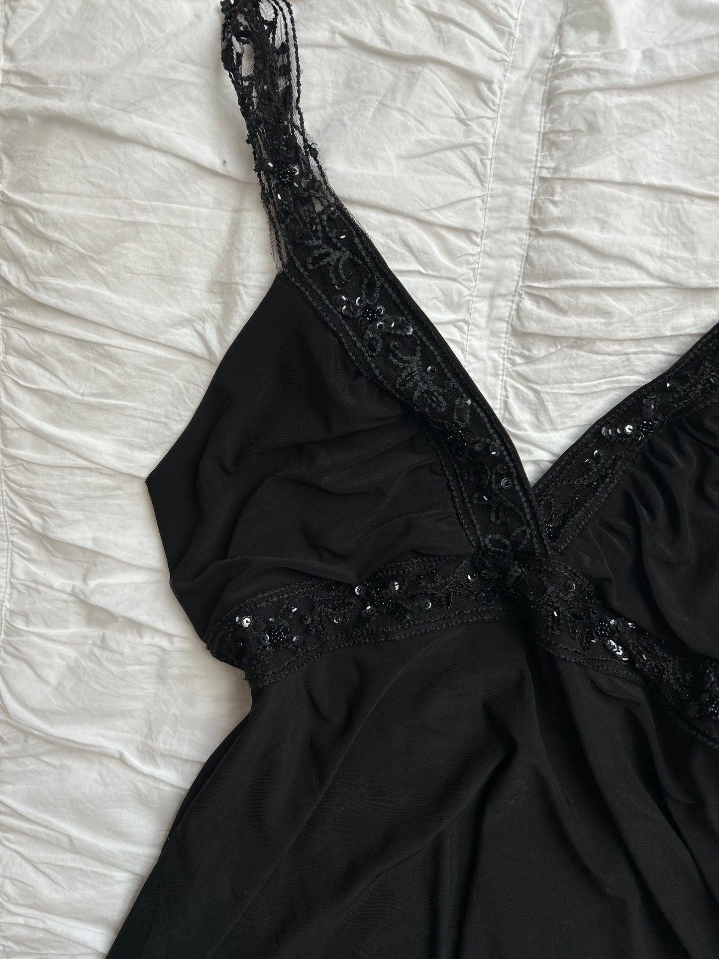 Vintage j.t.b. Top – Pailletten-Verzierung & Wellensaum