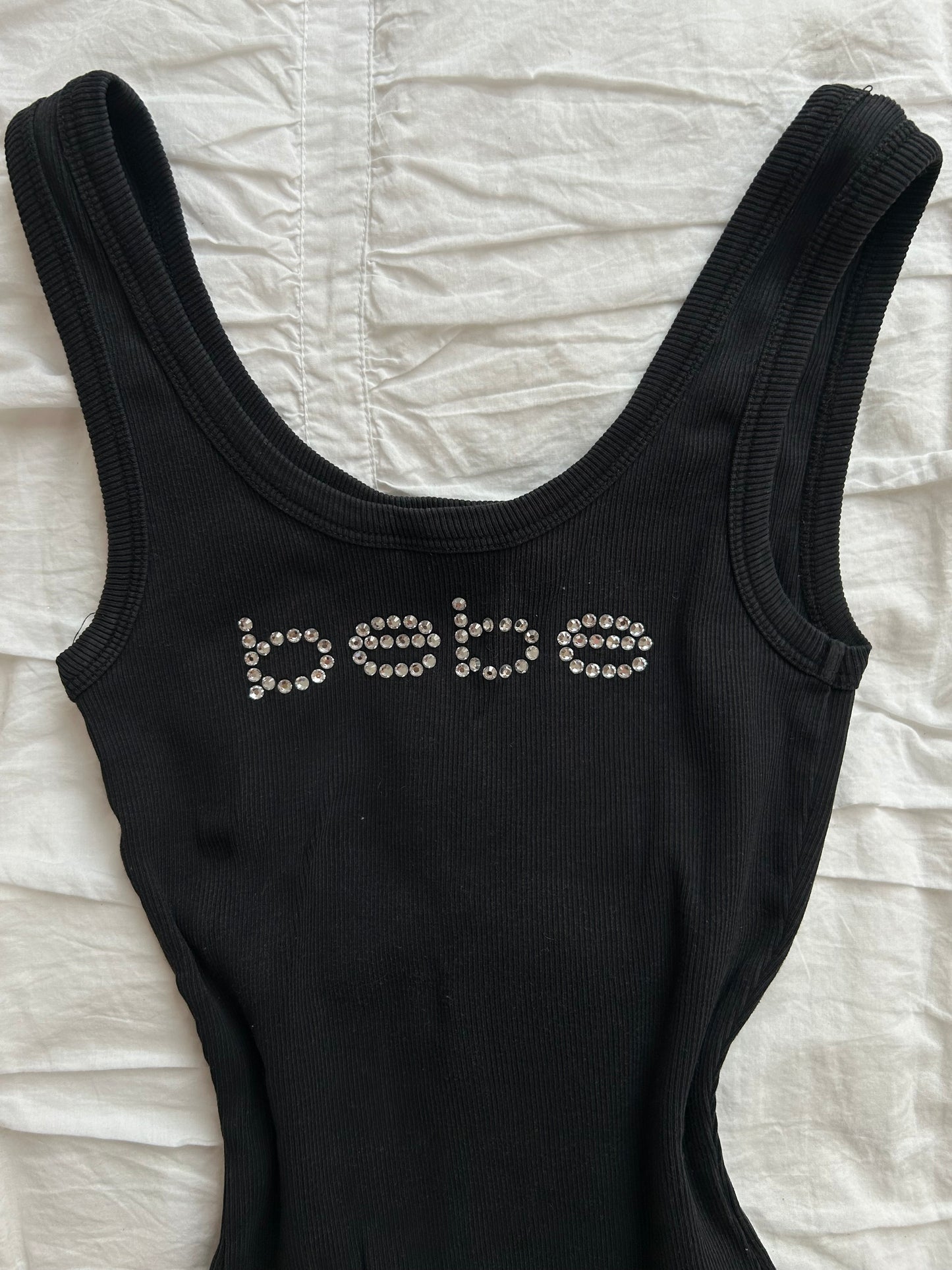 Bebe Tanktop mit Logo-Strass-Verzierung