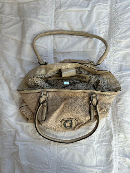 Vintage Guess Handtasche Klassisches Logo-Design in Beige
