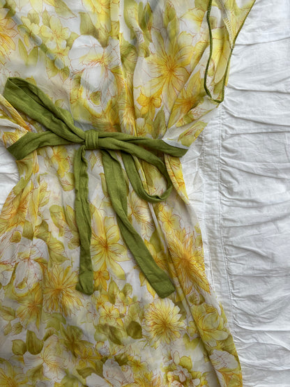 Vintage VIXEN U.S.A. Chiffon-Top – Floral-Print & Bindegürte