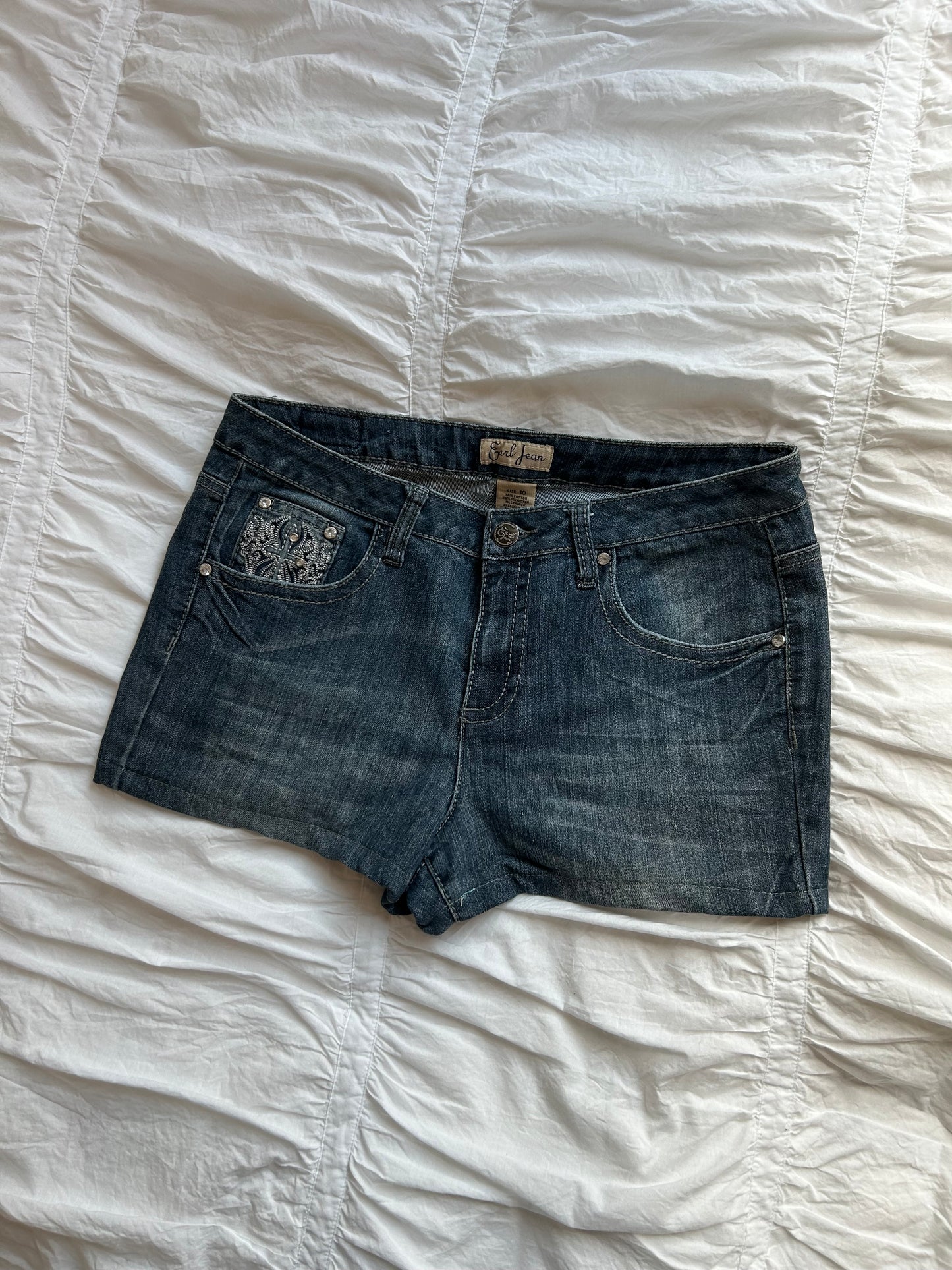 Vintage Earl Jean Denim Shorts mit Stickereien & Strass