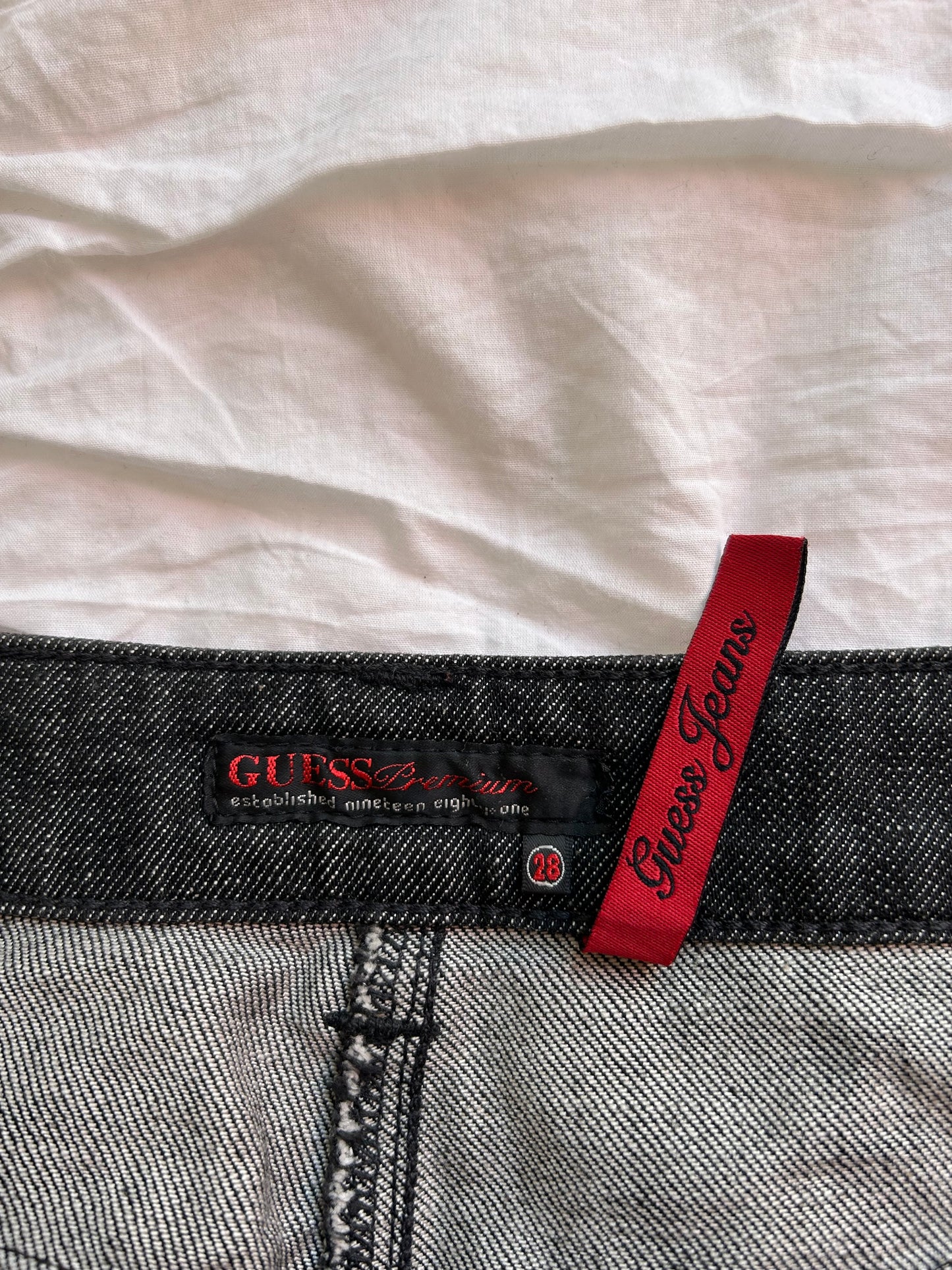 Vintage Guess Premium Denim Rock Biker-Stil mit Zipper-Details