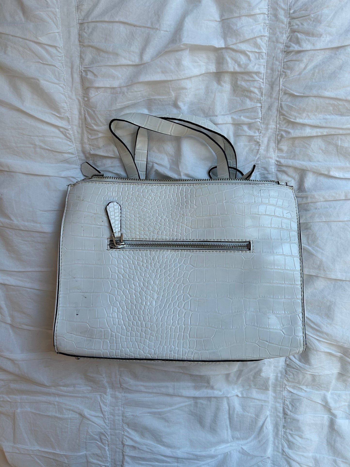 Vintage Guess Handtasche Weißer Croco-Look & Silber-Hardware