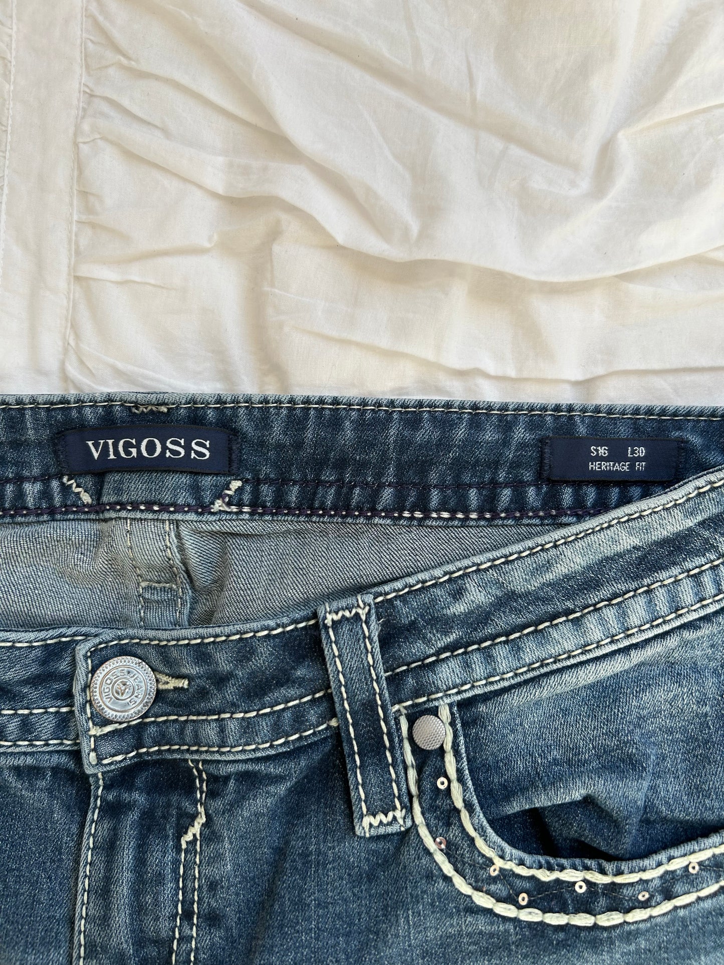Vintage Vigoss Slim Boot Jeans – V-Stickerei & Pailletten