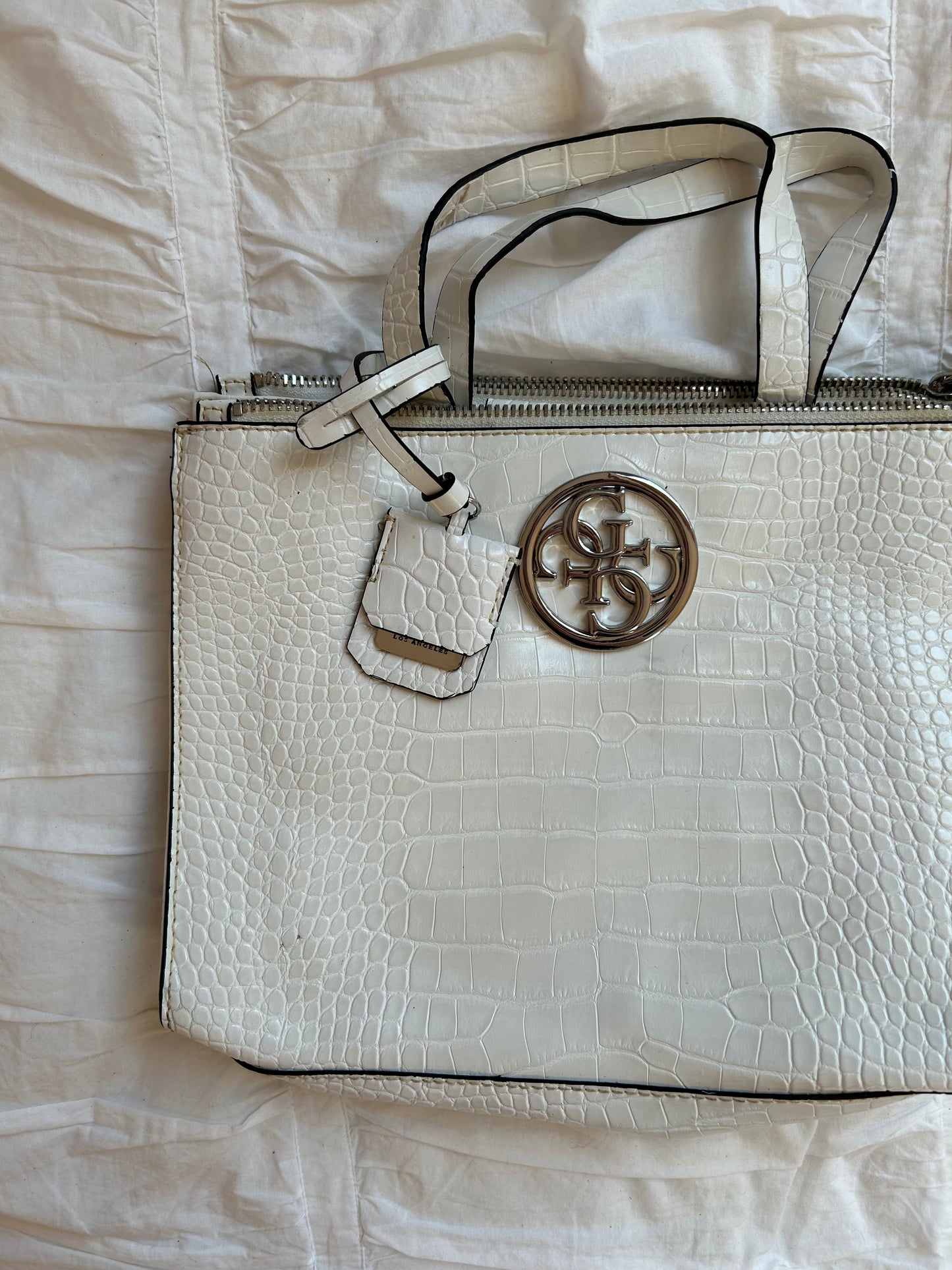 Vintage Guess Handtasche Weißer Croco-Look & Silber-Hardware